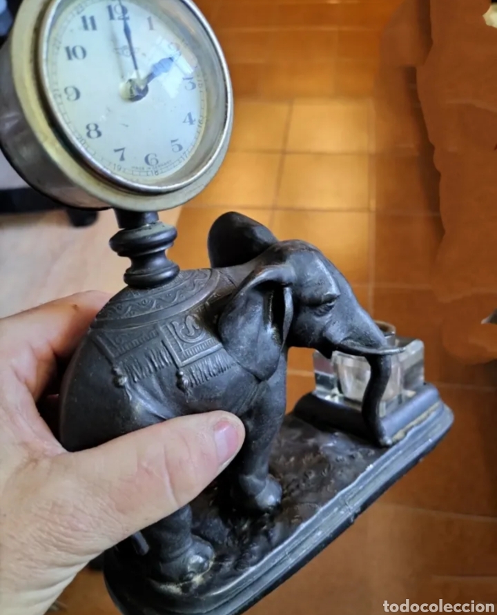 Antig&uuml;edades: Tintero con reloj elefante - Foto 1