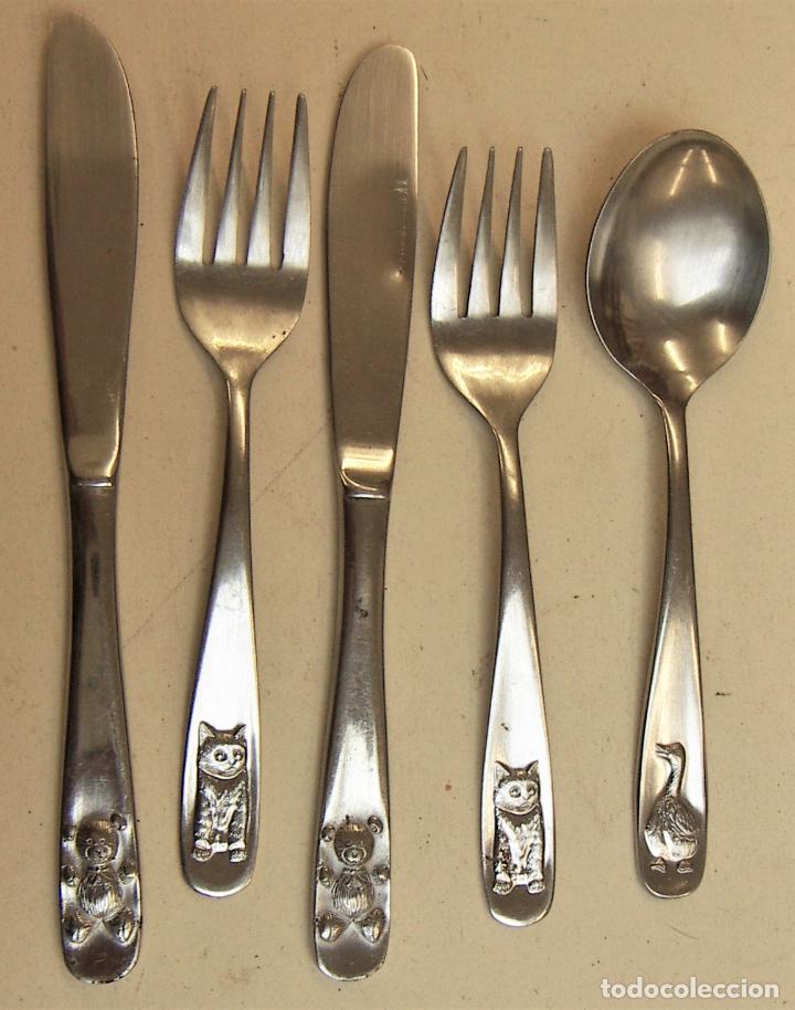 Antiguidades: 5 cubiertos de acero