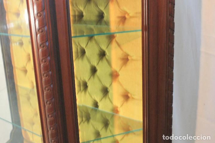 Antig&uuml;edades: VITRINA CAPITONE - Foto 4