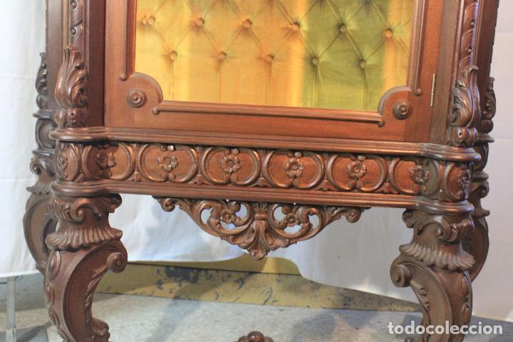 Antig&uuml;edades: VITRINA CAPITONE - Foto 8