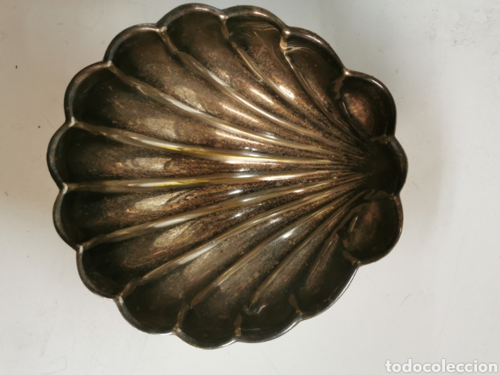 Antig&uuml;edades: Recipiente metal plateado - Foto 1