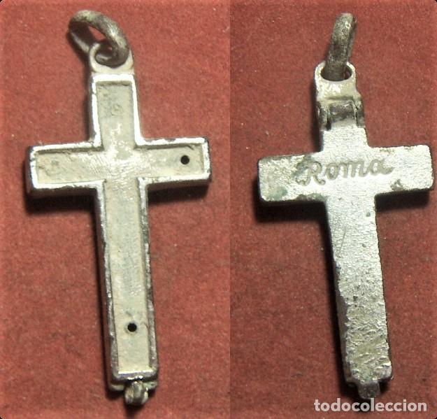 Antig&uuml;edades: Vieja cruz de aluminio - Foto 1
