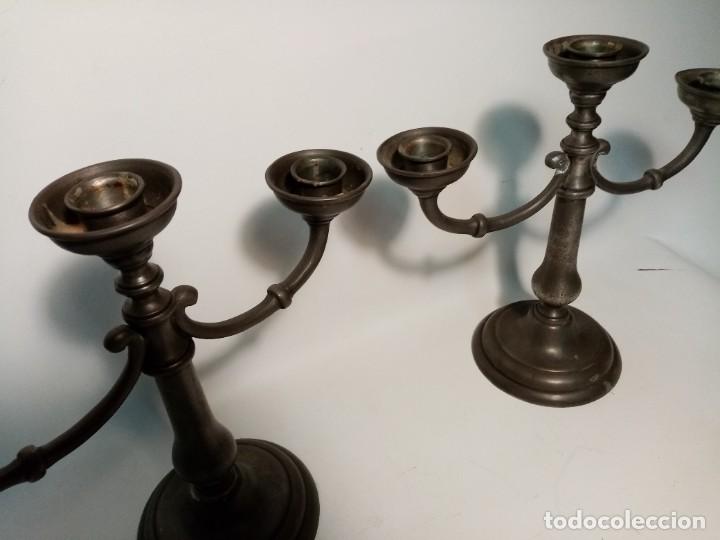 Antig&uuml;edades: pareja de candelabros - Foto 2