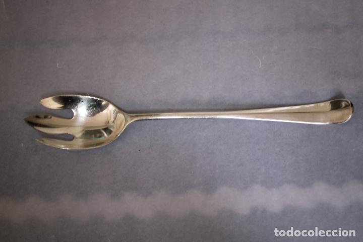 Antig&uuml;edades: cucharon de servir plateado - Foto 2