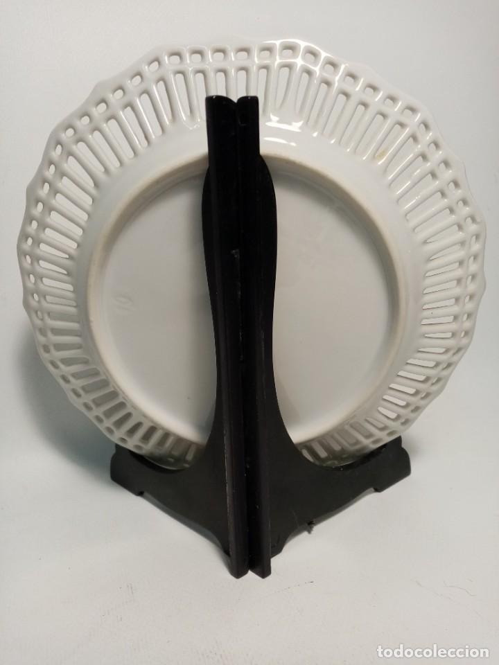 Antig&uuml;edades: plato de porcelana - - Foto 2