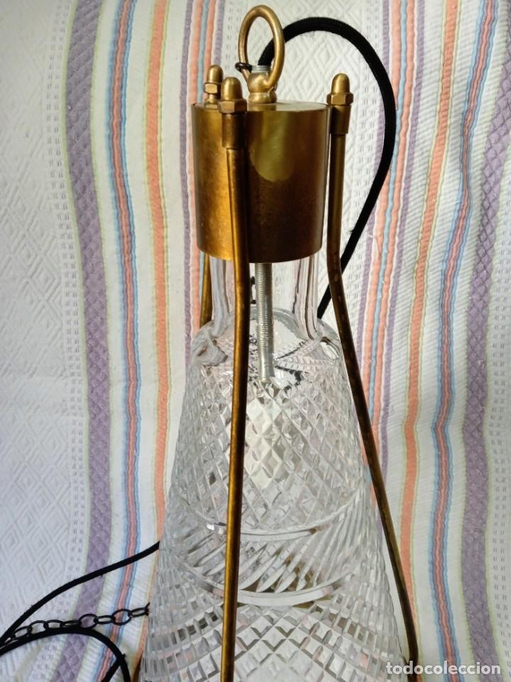 Antig&uuml;edades: l&aacute;mpara antigua de bronce y cristal - Foto 3