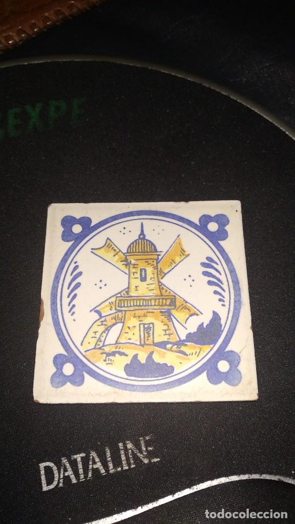Antig&uuml;edades: azulejo antiguo y peque&ntilde;o - Foto 1