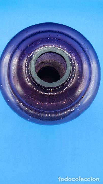 Antig&uuml;edades: PAREJA DE QUINQUES EN CRISTAL MORADO - Foto 14