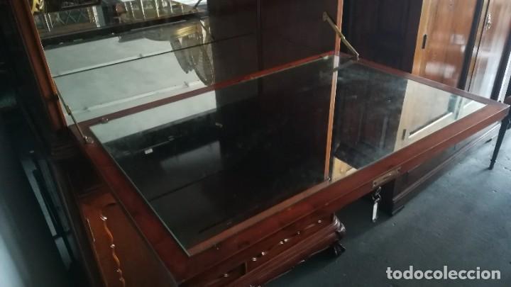 Antig&uuml;edades: MUEBLE BAR DE MADERA DE NOGAL ESTILO CHIPPENDALE - Foto 15