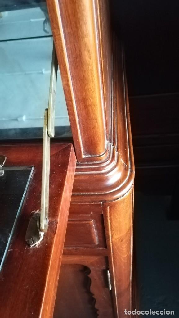 Antig&uuml;edades: MUEBLE BAR DE MADERA DE NOGAL ESTILO CHIPPENDALE - Foto 19