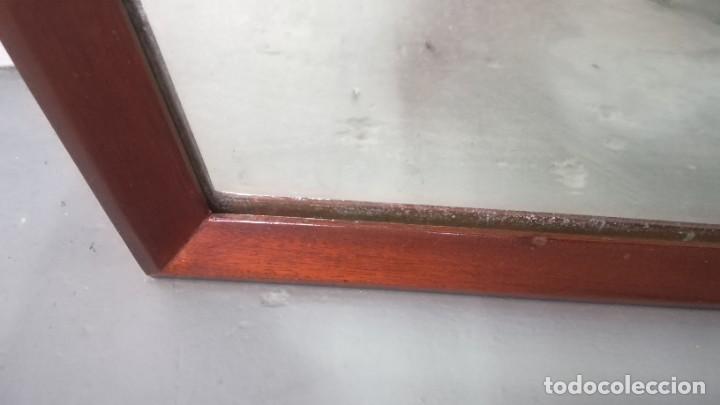Antig&uuml;edades: ESPEJO DE MADERA BARNIZADA ANTIGUO - Foto 5