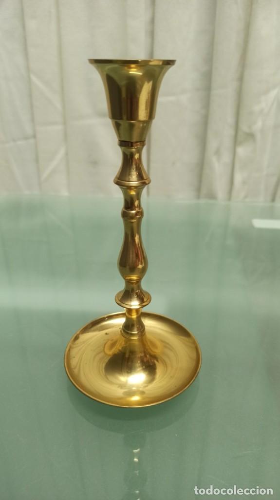 Antig&uuml;edades: CANDELABRO BRONCE - Foto 1