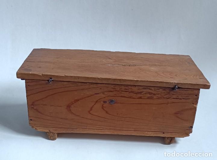 Antig&uuml;edades: ANTIGUO LIMOSNERO CAJA DE MADERA XVIII - Foto 11