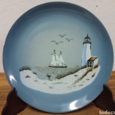 Antigüedades: ANTIGUO PLATO DE PORCELANA DOWN EAST CRAFTS, YARMOUTH. MADE IN JAPAN. Lote 324887278