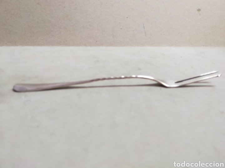 Antig&uuml;edades: TENEDOR APERITIVOS DE PLATA. - Foto 4