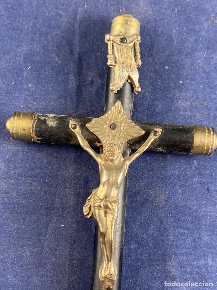 Antig&uuml;edades: Cruz antigua madera y plata - Foto 2