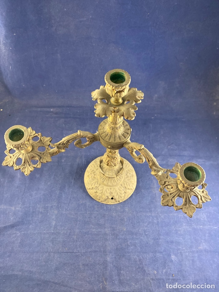 Antig&uuml;edades: Candelabro antiguo bronce - Foto 2
