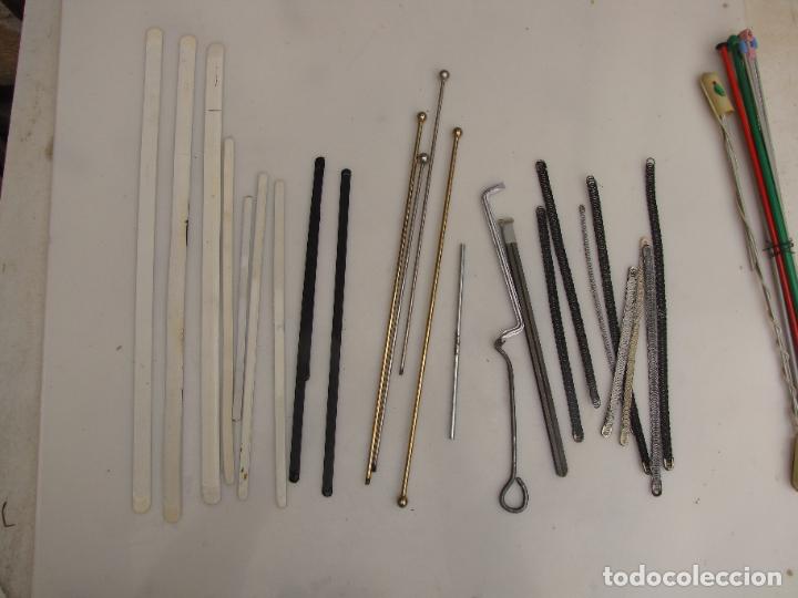Antig&uuml;edades: 33.- Set completo de confecci&oacute;n de punto y ganchillo - Foto 18