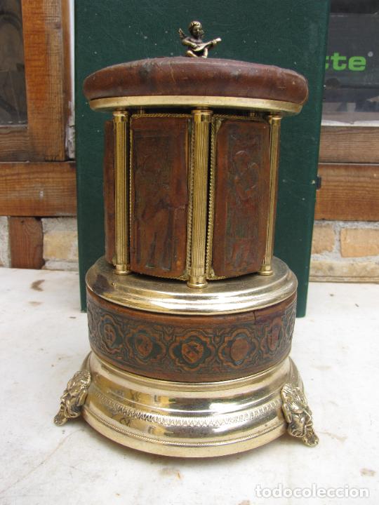 Antiguidades: 34.- Cigarrera musical. Reuge Swiss music. Sainte Croix. Melod&iacute;a My Fair Lady