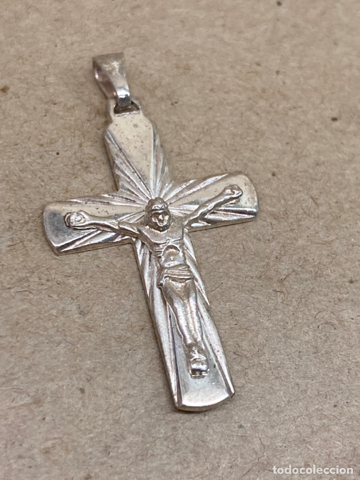 Antig&uuml;edades: Cruz de plata de ley - Foto 1