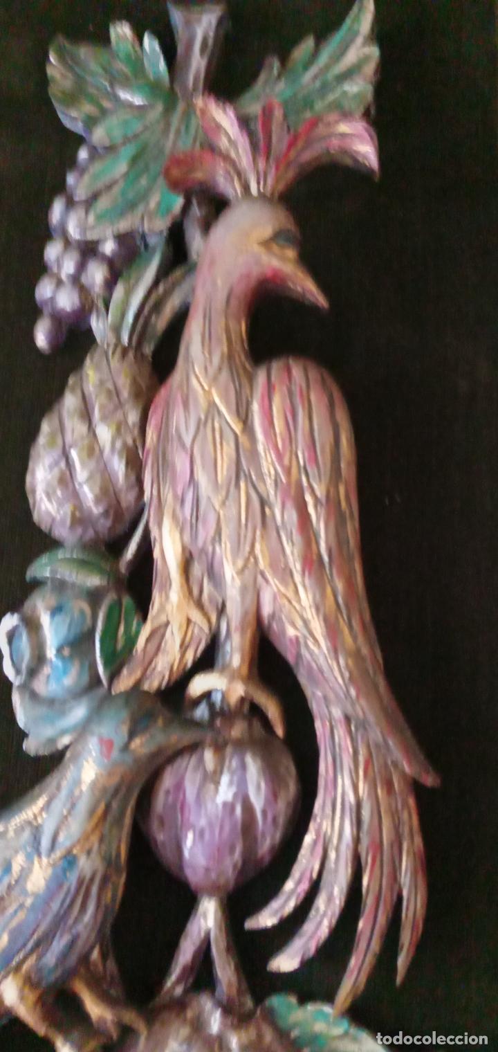 Antig&uuml;edades: CUADRO DE MADERA CALADA Y POLICROMADA - Foto 6