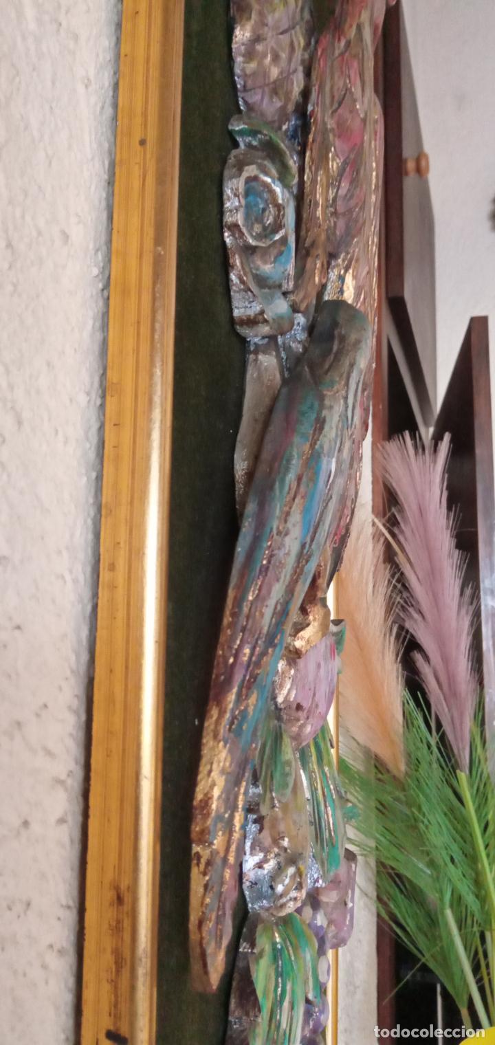 Antig&uuml;edades: CUADRO DE MADERA CALADA Y POLICROMADA - Foto 9