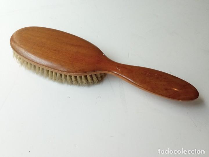 Antig&uuml;edades: cepillo de madera antiguo - Foto 1