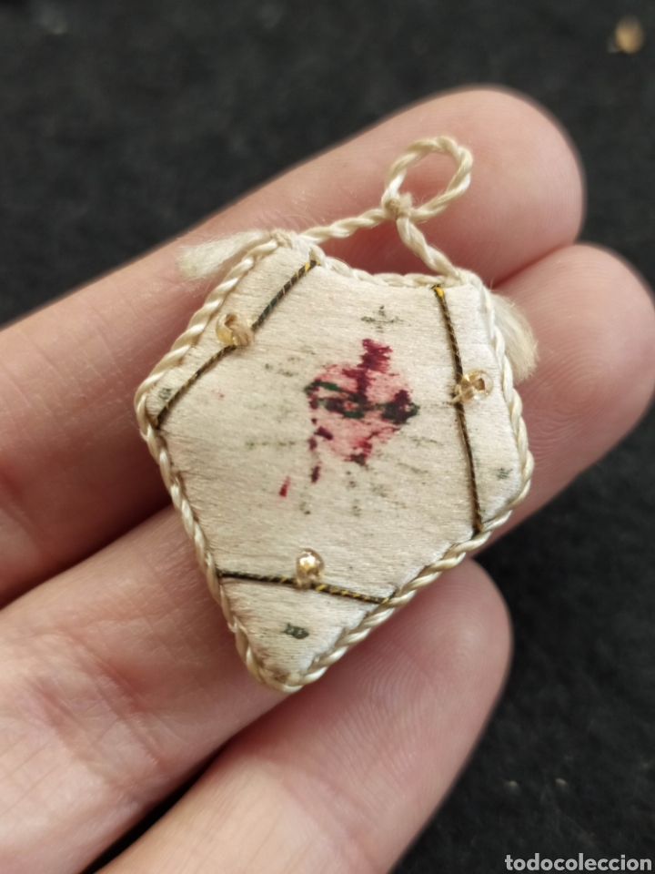 Antig&uuml;edades: Escapulario, corazon de Jes&uacute;s pintado a mano - Foto 3