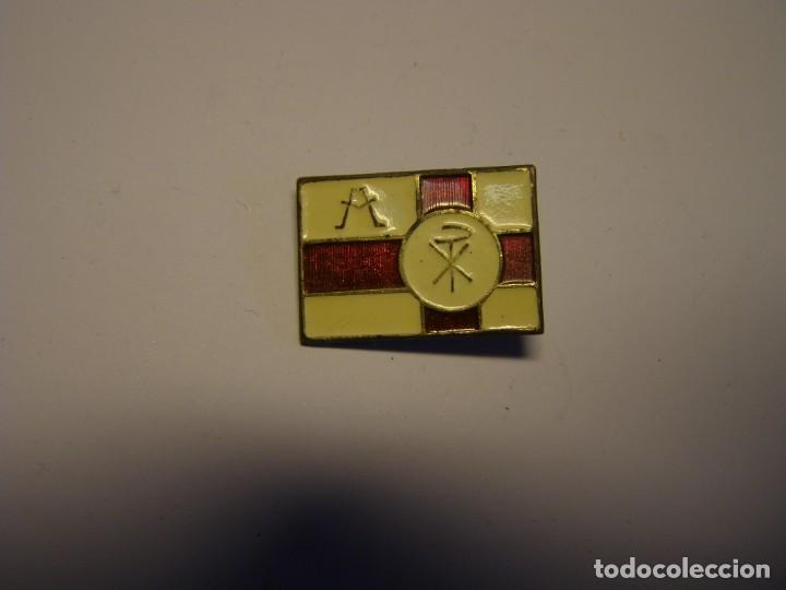 Antig&uuml;edades: Insignia religiosa antigua. - Foto 1