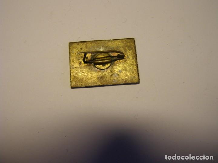 Antig&uuml;edades: Insignia religiosa antigua. - Foto 2