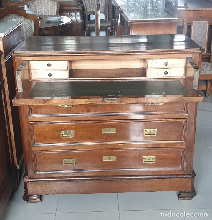 Antig&uuml;edades: C&oacute;moda secreter de nogal - Foto 5