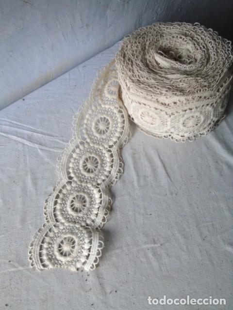 Antig&uuml;edades: ganchillo rollo de 18 metros - Foto 3