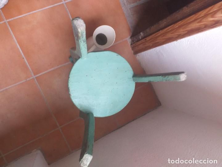 Antig&uuml;edades: Lavabo- tr&iacute;pode del siglo XVIII. - Foto 2