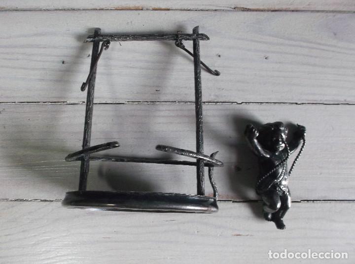 Antig&uuml;edades: Angel en columpio de plata con contraste - Foto 1
