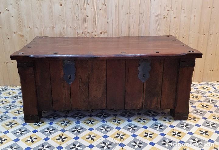 Antig&uuml;edades: ARCA DE MADERA - Foto 2