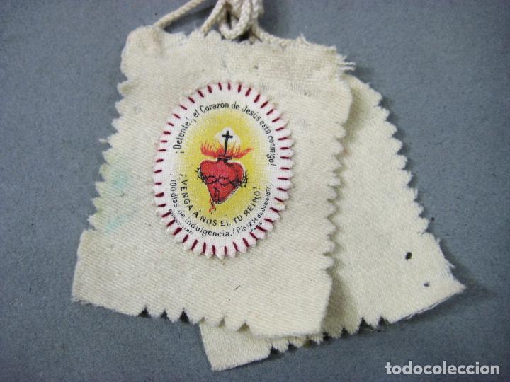 Antig&uuml;edades: ANTIGUO ESCAPULARIO CON EL SAGRADO CORAZ&Oacute;N DE JES&Uacute;S - Foto 2