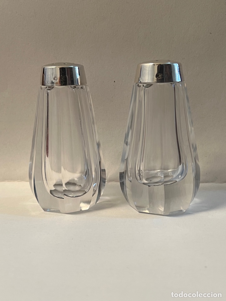 Antig&uuml;edades: SALERO Y PIMENTERO DE CRISTAL Y PLATA DE LEY