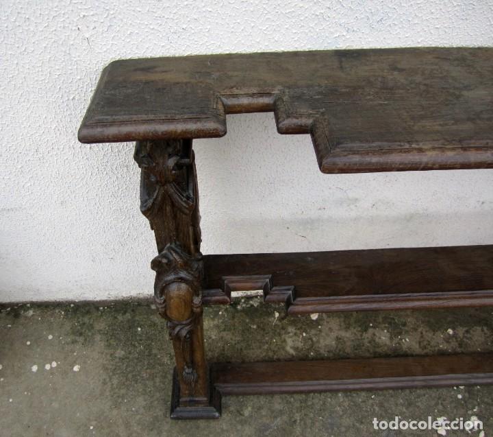 Antig&uuml;edades: Consola, estanteria rustica , en madera tallada. - Foto 3