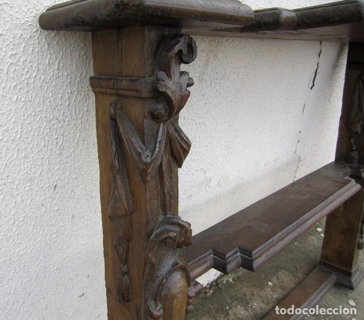 Antig&uuml;edades: Consola, estanteria rustica , en madera tallada. - Foto 5