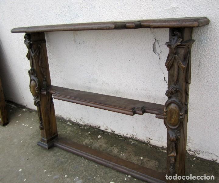 Antig&uuml;edades: Consola, estanteria rustica , en madera tallada. - Foto 7