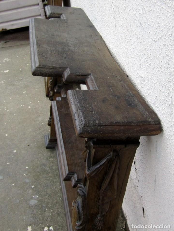 Antig&uuml;edades: Consola, estanteria rustica , en madera tallada. - Foto 8