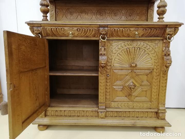 Antig&uuml;edades: Precioso bufete de roble macizo - Foto 7