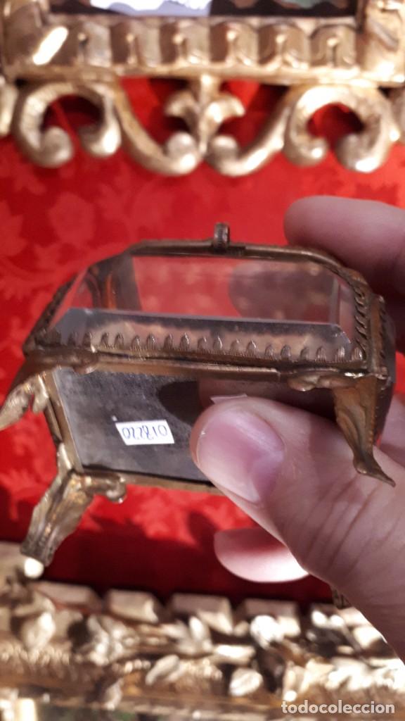 Antig&uuml;edades: Cajita de cristal biselado del siglo XIX - Foto 3
