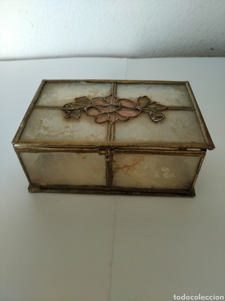 Antig&uuml;edades: Joyero madre perla antiguo - Foto 1