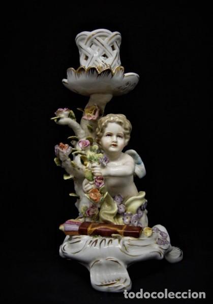 Antig&uuml;edades: Candelero de porcelana - Foto 1