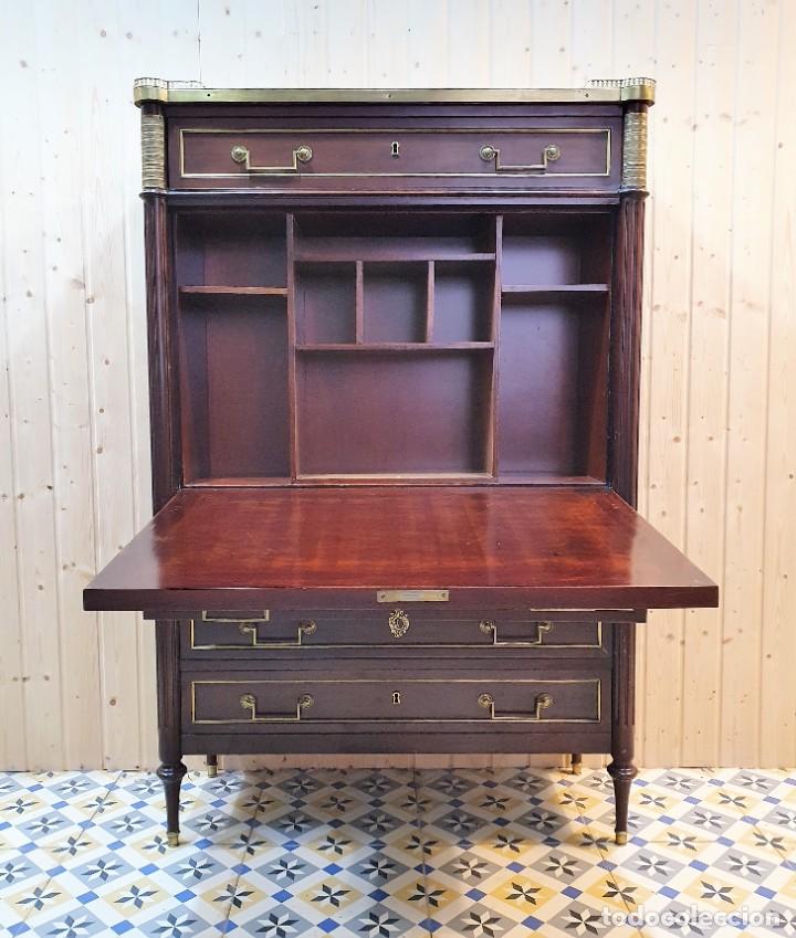 Antig&uuml;edades: ESCRITORIO SECRETER DE CAOBA Y LATON - Foto 2