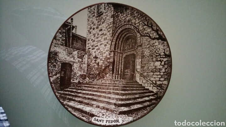 Antig&uuml;edades: Plato de cer&aacute;mica esmaltada de M. Marco. - Foto 1