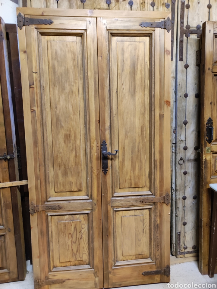 Antig&uuml;edades: Puerta armario 2hojas - Foto 1