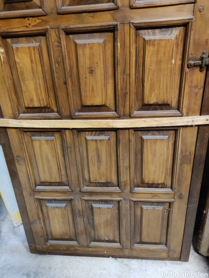 Antig&uuml;edades: Puerta pa&ntilde;os pino - Foto 2