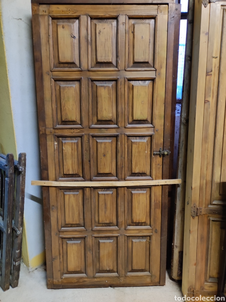 Antig&uuml;edades: Puerta pa&ntilde;os pino - Foto 1